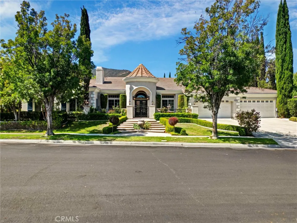 1660 Alamitos Corona, CA 92881