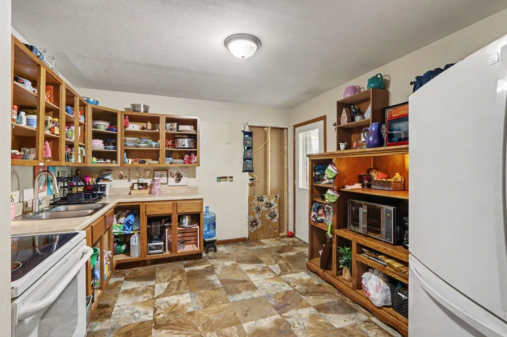 2714 Cimarron Drive Kalamazoo, MI 49004