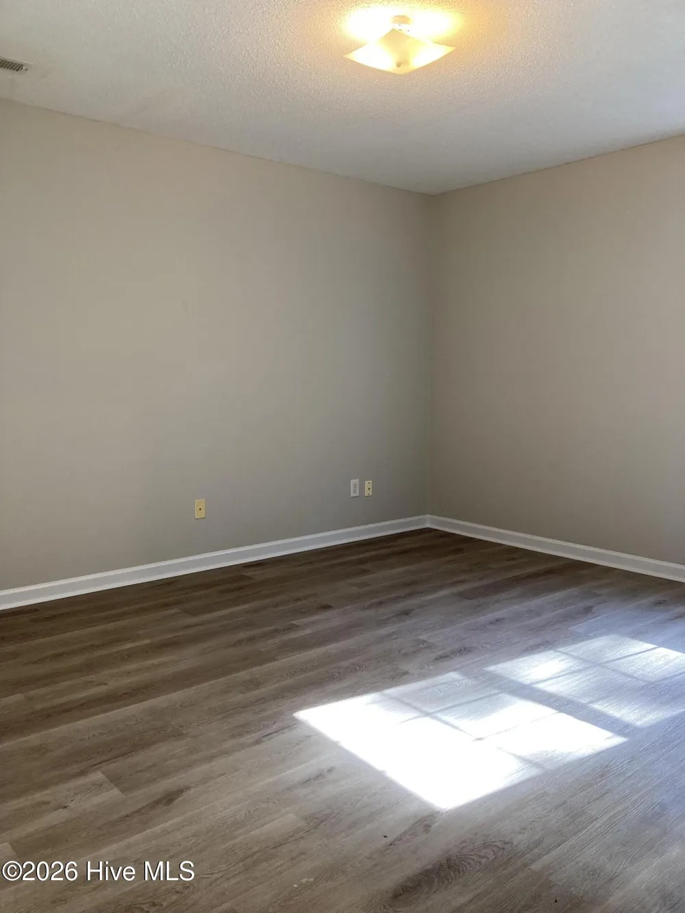 711 Covington Court Hubert, NC 28539