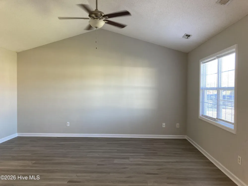 711 Covington Court Hubert, NC 28539