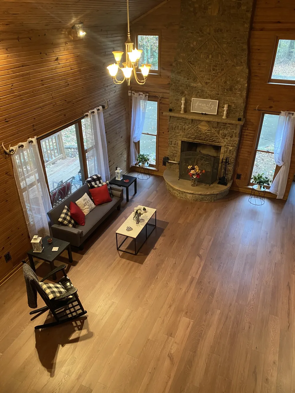 187 Th Hooper Ln Mc Ewen, TN 37101