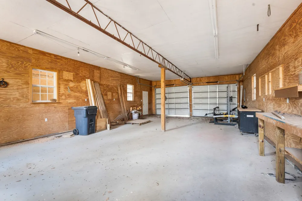 187 Th Hooper Ln Mc Ewen, TN 37101