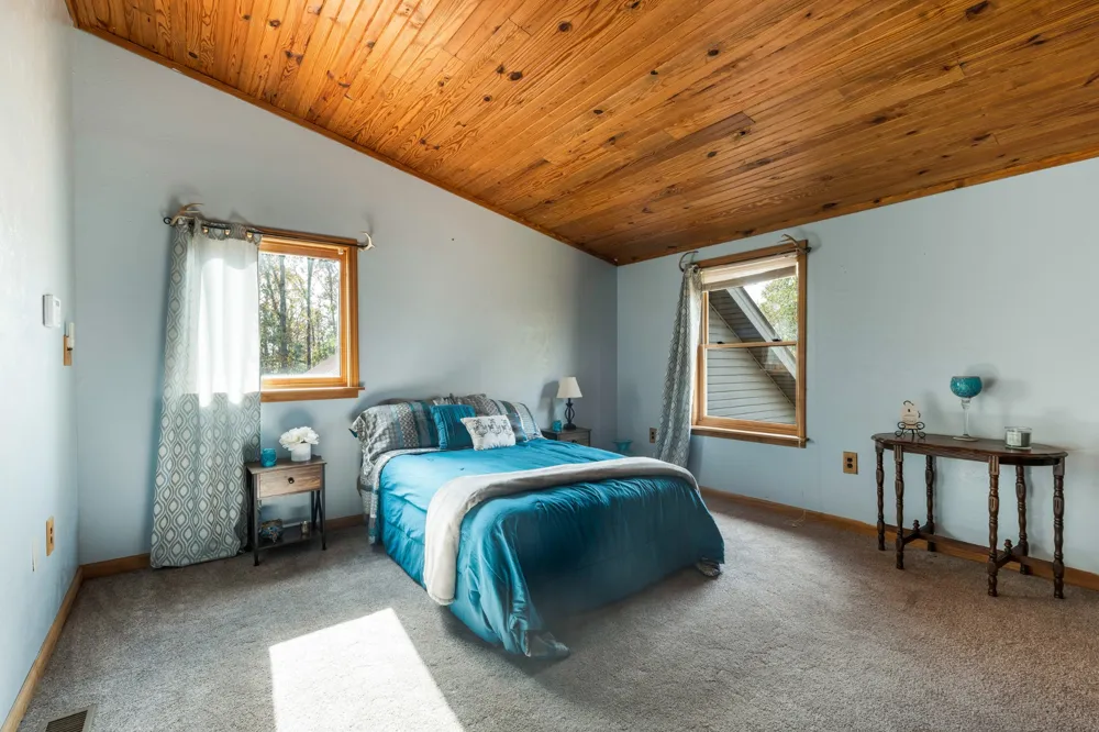 187 Th Hooper Ln Mc Ewen, TN 37101