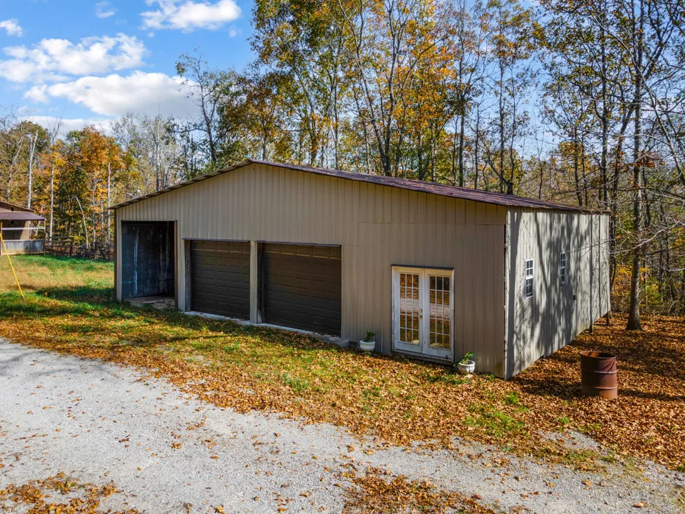 187 Th Hooper Ln Mc Ewen, TN 37101