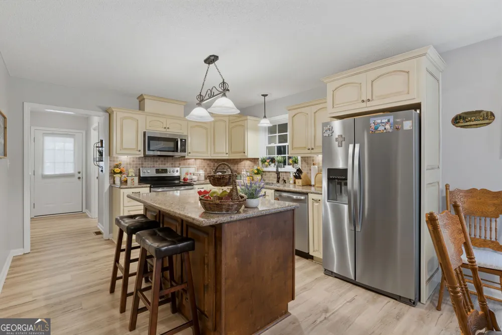 1064 Chappell Mill RD Milner, GA 30257