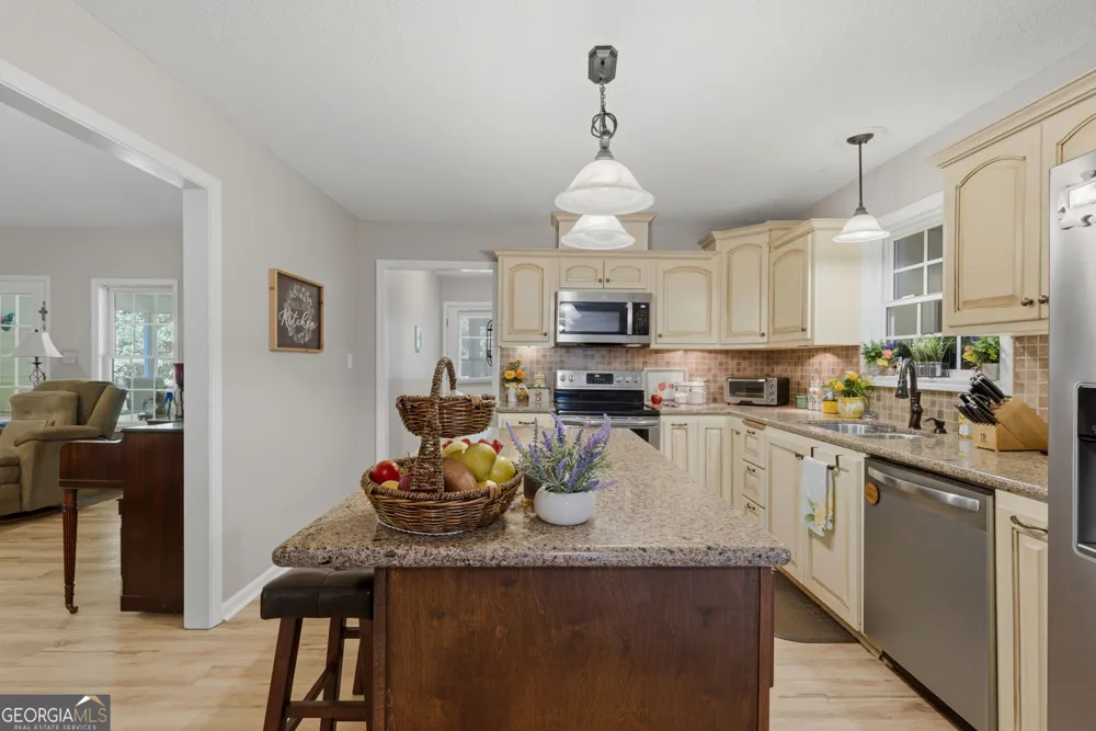 1064 Chappell Mill RD Milner, GA 30257