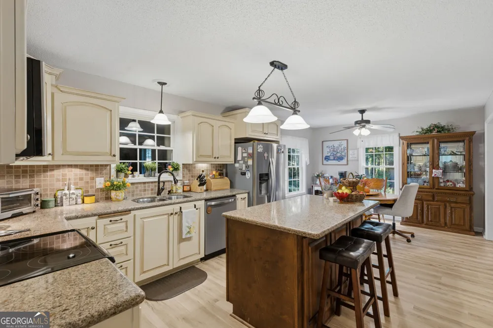 1064 Chappell Mill RD Milner, GA 30257