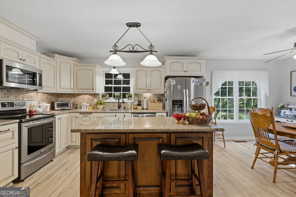 1064 Chappell Mill RD Milner, GA 30257