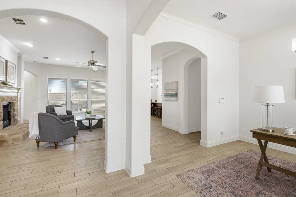 10909 Chriswood Drive Crowley, TX 76036