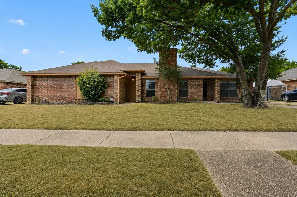 724 Lemons Street Cedar Hill, TX 75104