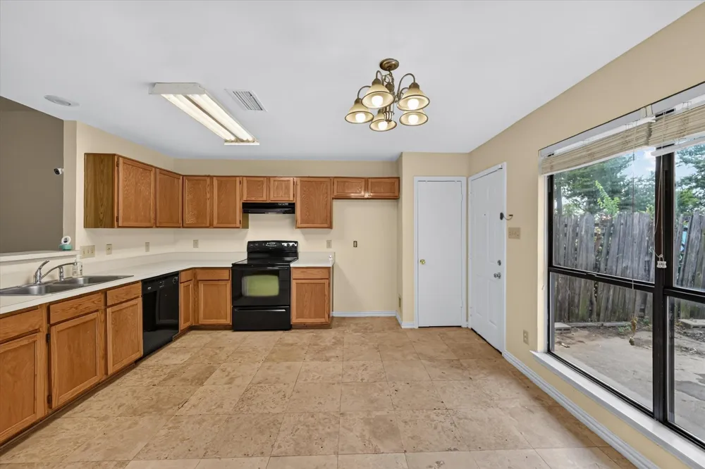 724 Lemons Street Cedar Hill, TX 75104