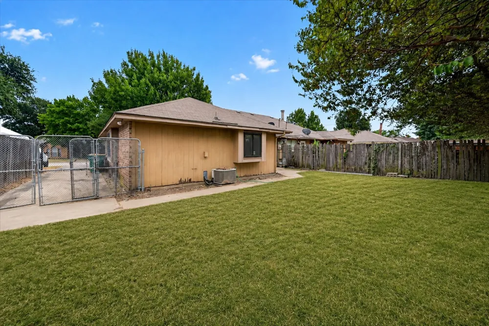 724 Lemons Street Cedar Hill, TX 75104