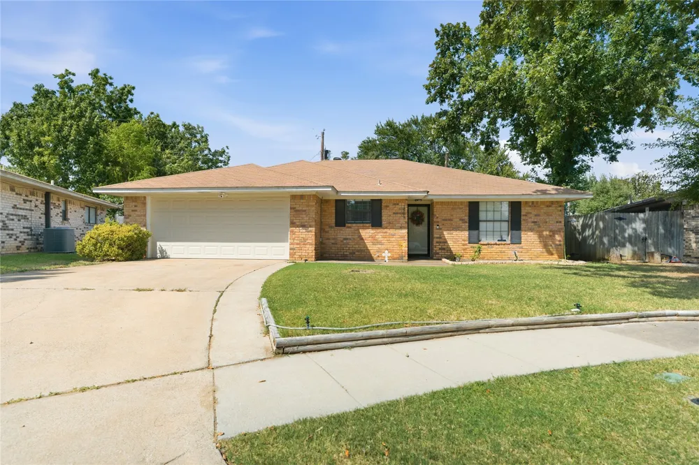 1509 Parma Court Irving, TX 75060