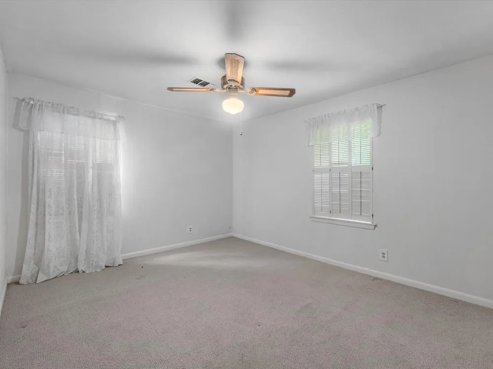 4910 Yarwell Drive Houston, TX 77096