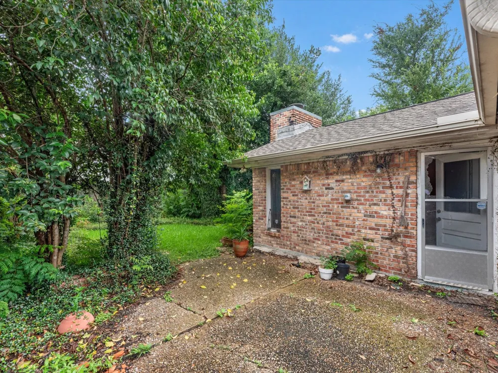4910 Yarwell Drive Houston, TX 77096