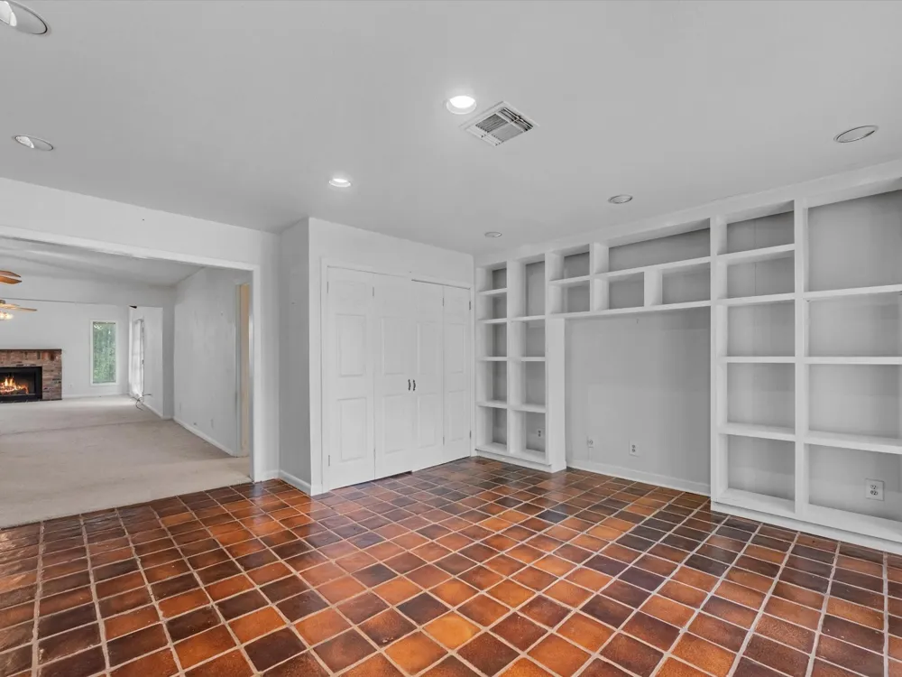 4910 Yarwell Drive Houston, TX 77096
