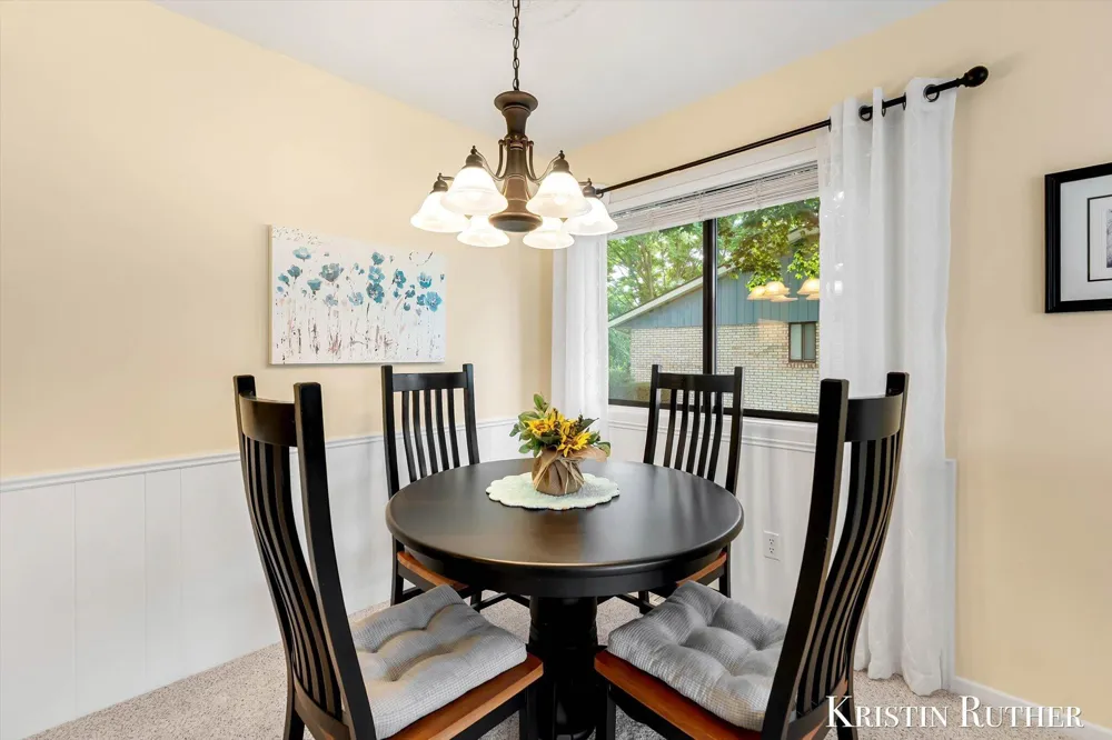 3168 Beechnut Lane Hudsonville, MI 49426