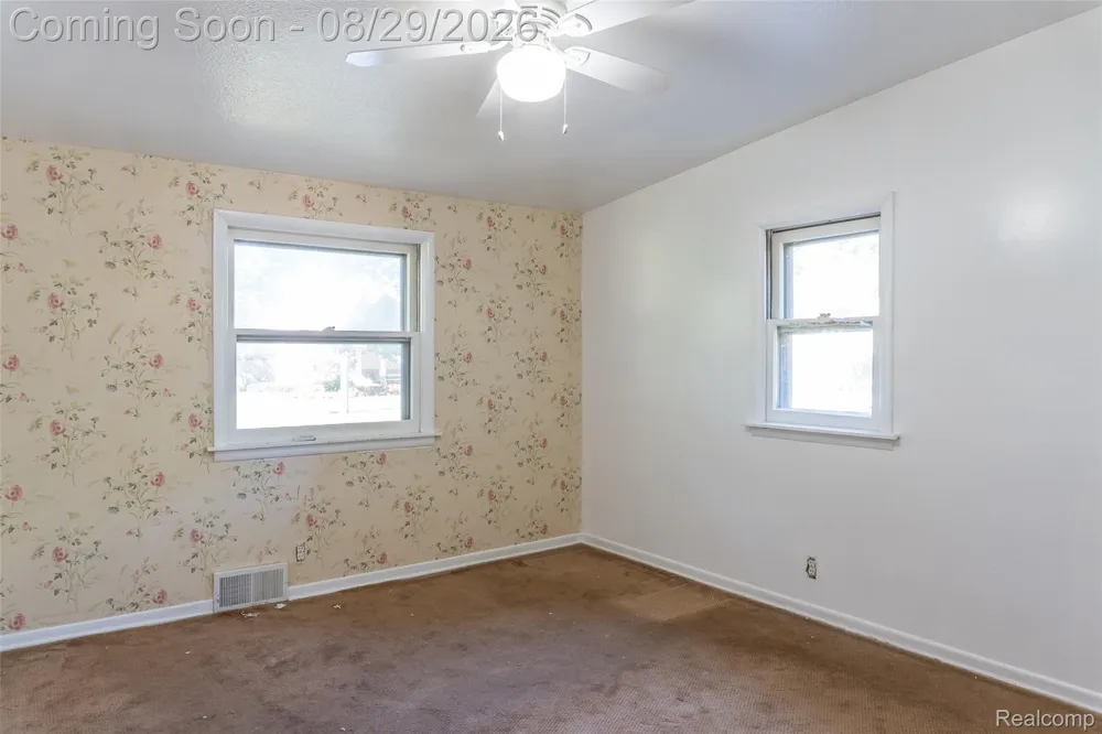 3216 Warren Drive Waterford Charter Township, MI 48329