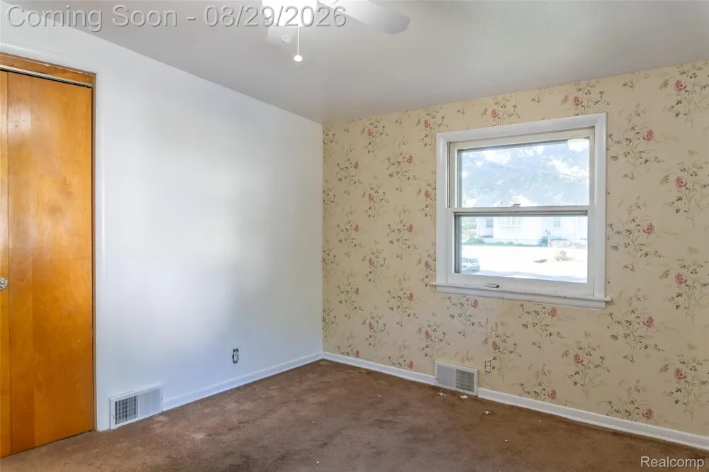 3216 Warren Drive Waterford Charter Township, MI 48329
