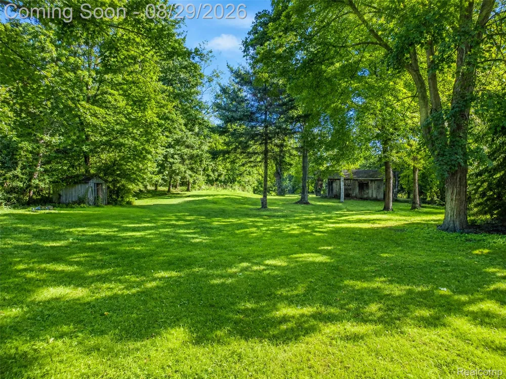 3216 Warren Drive Waterford Charter Township, MI 48329