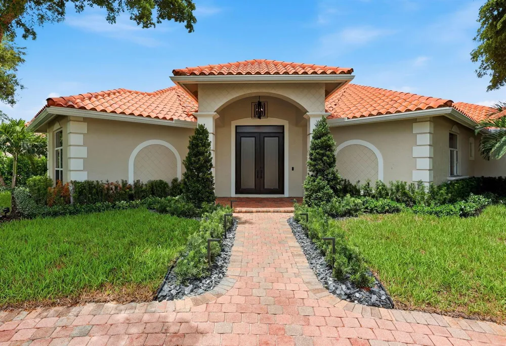 950 Greensward Lane Delray Beach, FL 33445