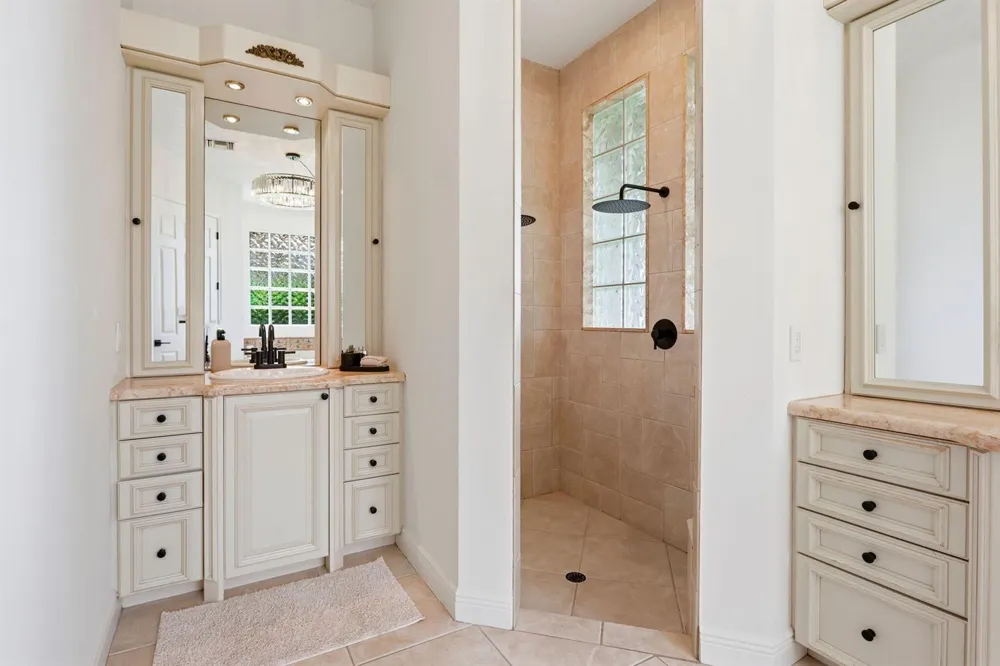 950 Greensward Lane Delray Beach, FL 33445