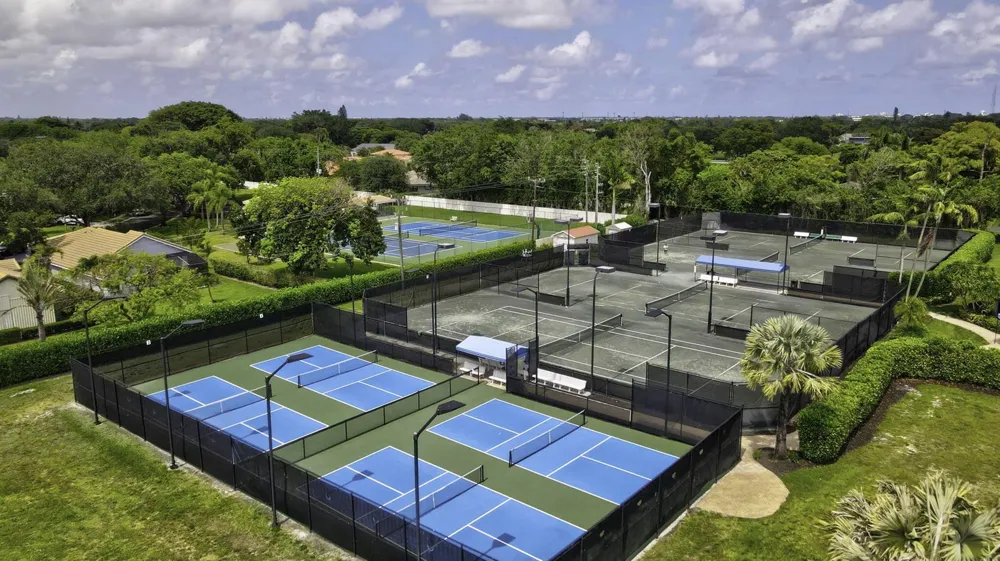 950 Greensward Lane Delray Beach, FL 33445