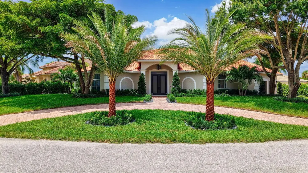 950 Greensward Lane Delray Beach, FL 33445