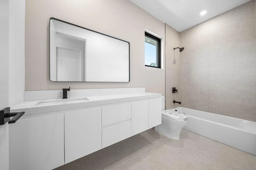 451 NW 7th Avenue Boca Raton, FL 33486