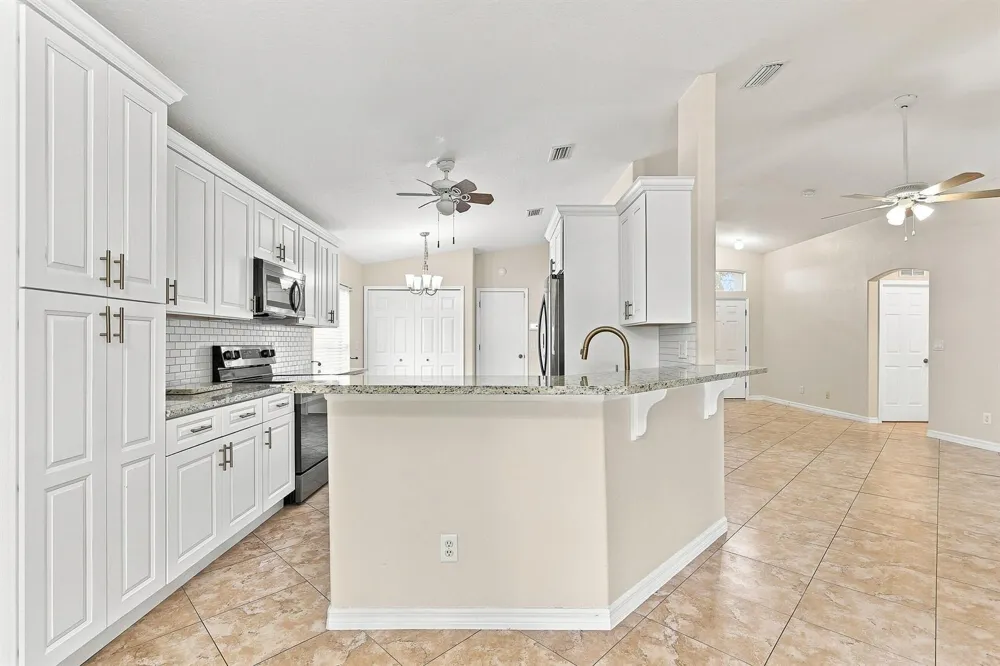815 Greenleaf Circle Vero Beach, FL 32960