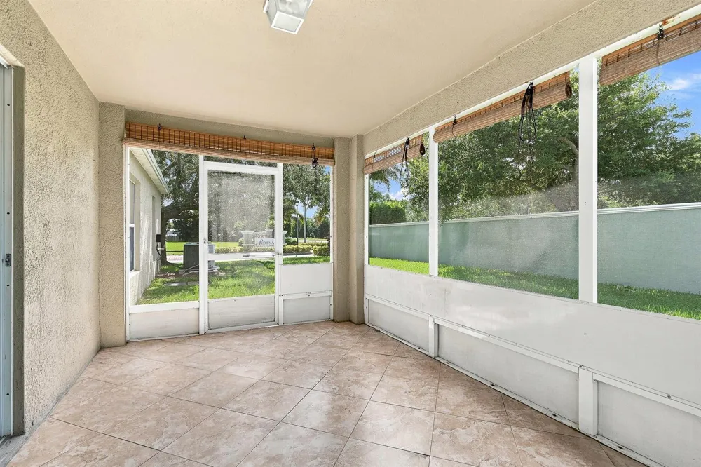 815 Greenleaf Circle Vero Beach, FL 32960