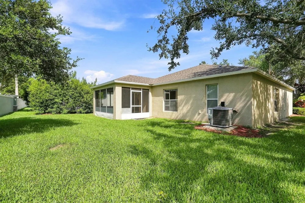 815 Greenleaf Circle Vero Beach, FL 32960