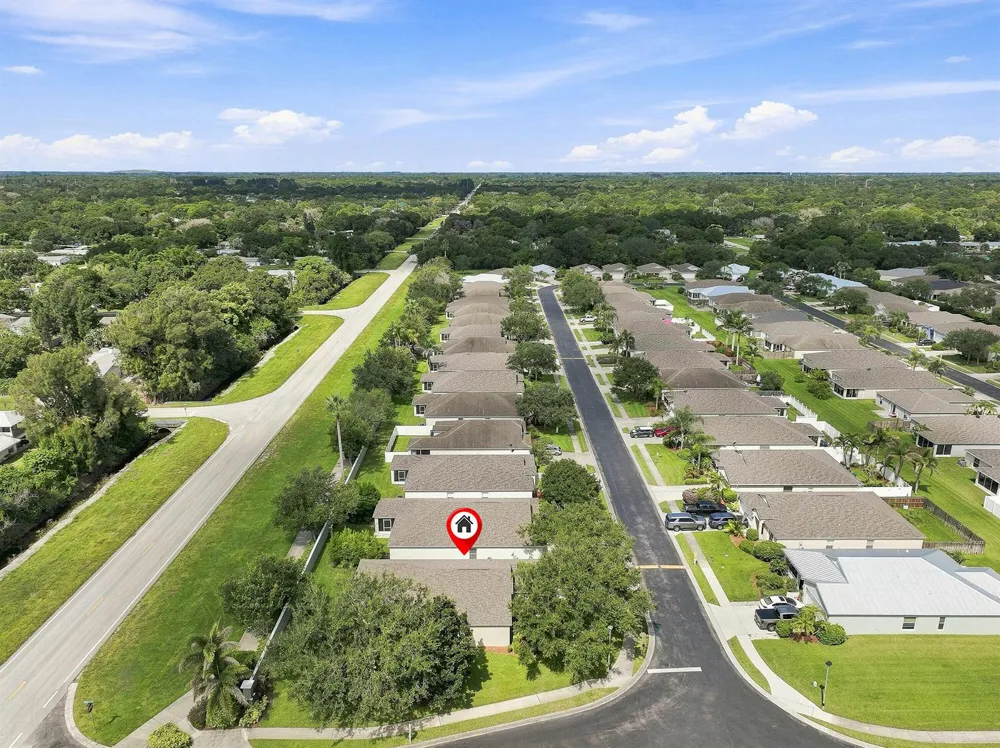 815 Greenleaf Circle Vero Beach, FL 32960