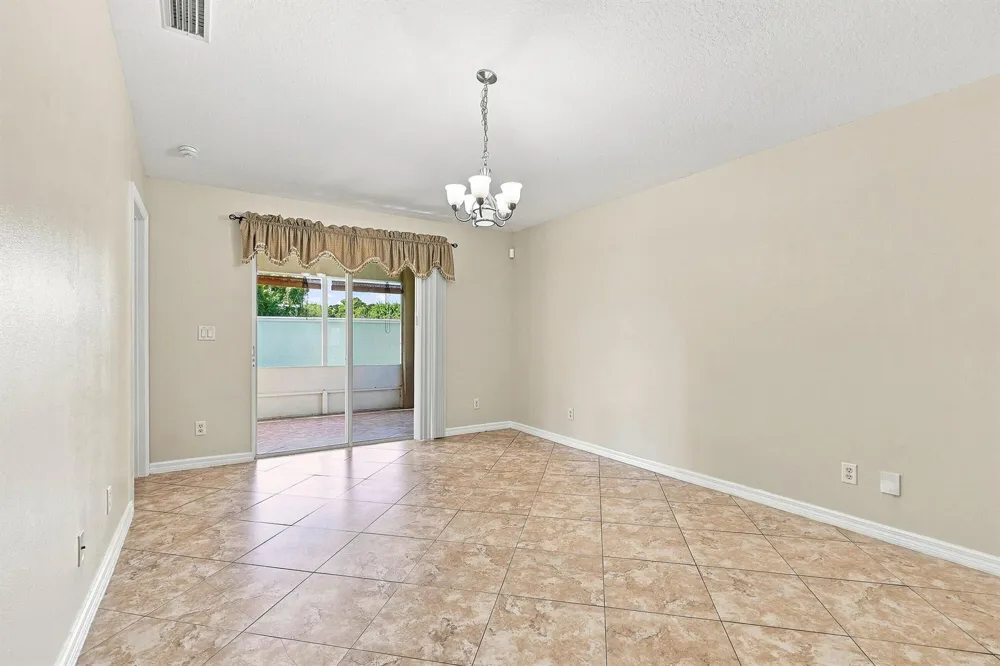 815 Greenleaf Circle Vero Beach, FL 32960