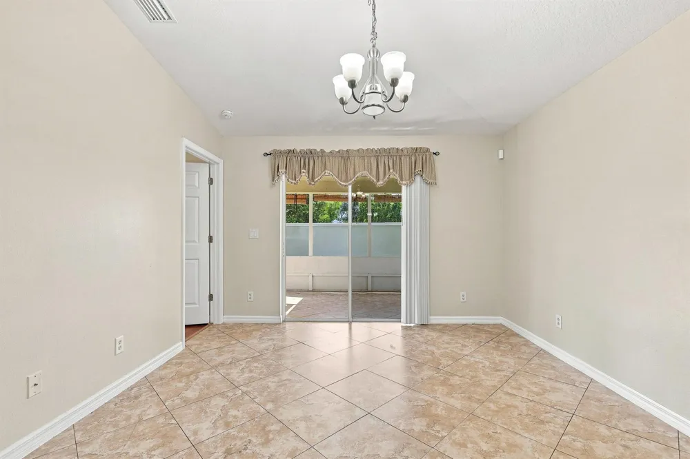 815 Greenleaf Circle Vero Beach, FL 32960
