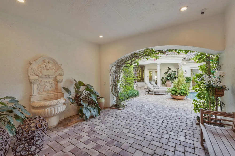 2508 Mizner Lake Court Wellington, FL 33414