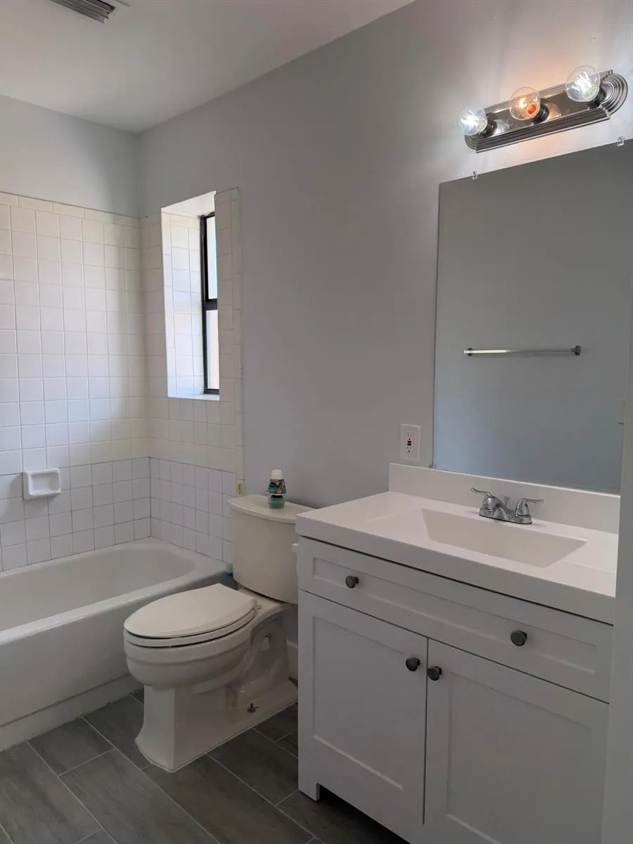 1501 WATERVIEW CIRCLE Palm Springs, FL 33461