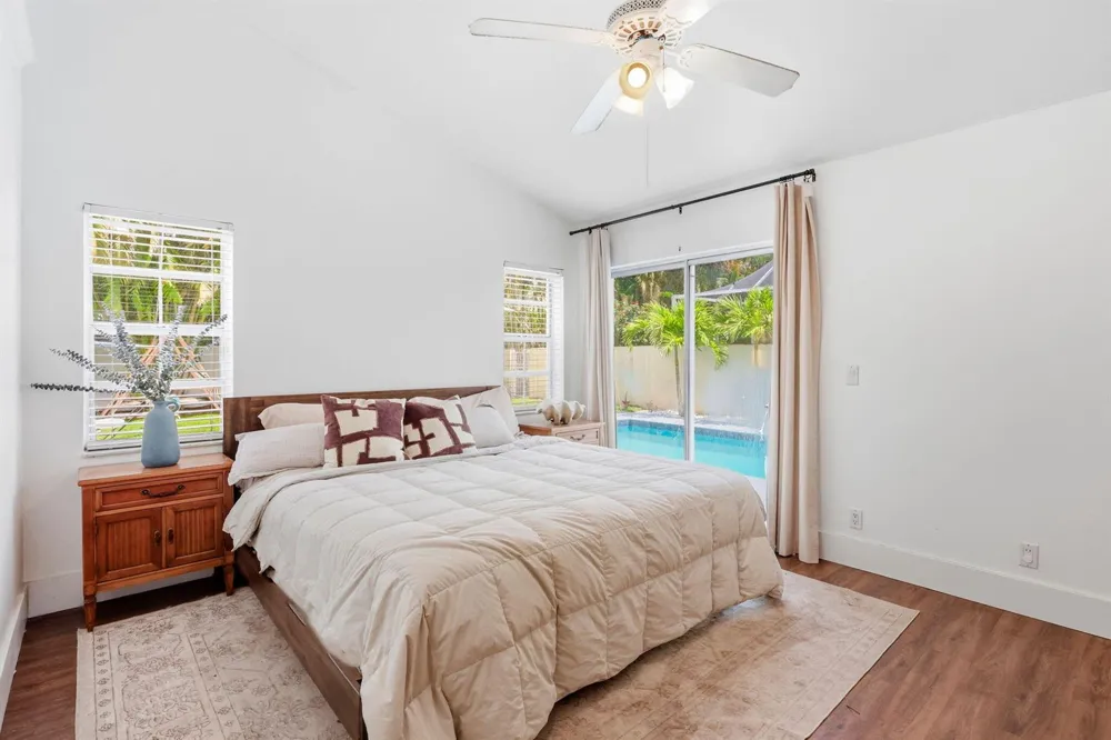 944 Dickens Place West Palm Beach, FL 33411