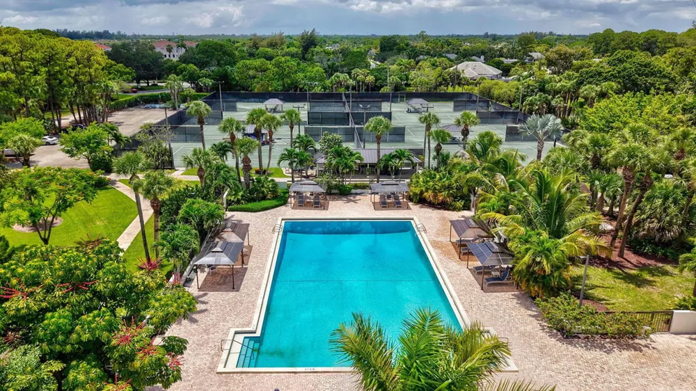 944 Dickens Place West Palm Beach, FL 33411