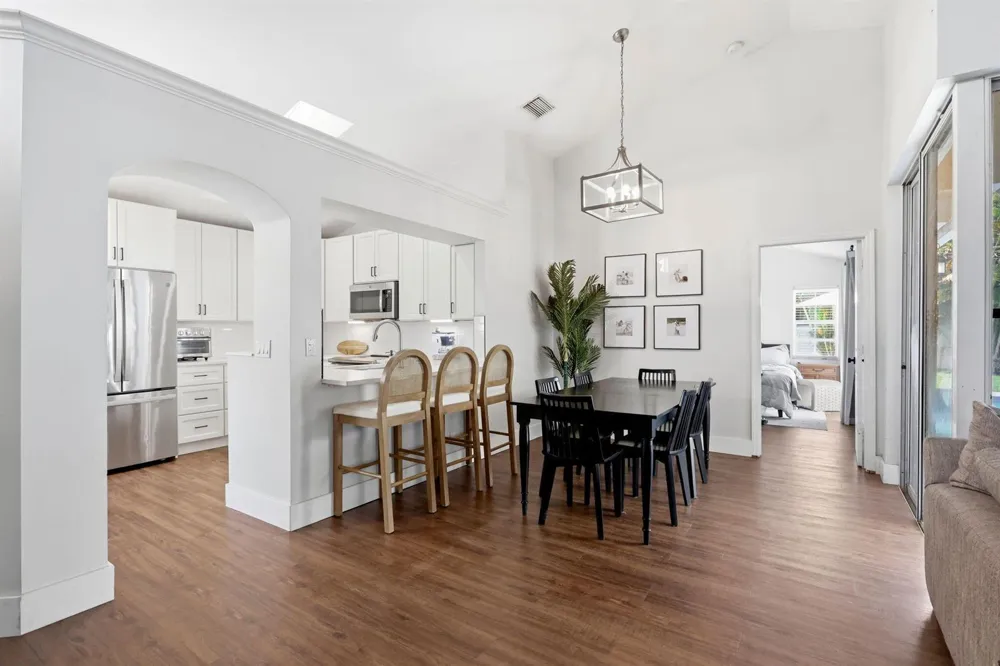944 Dickens Place West Palm Beach, FL 33411