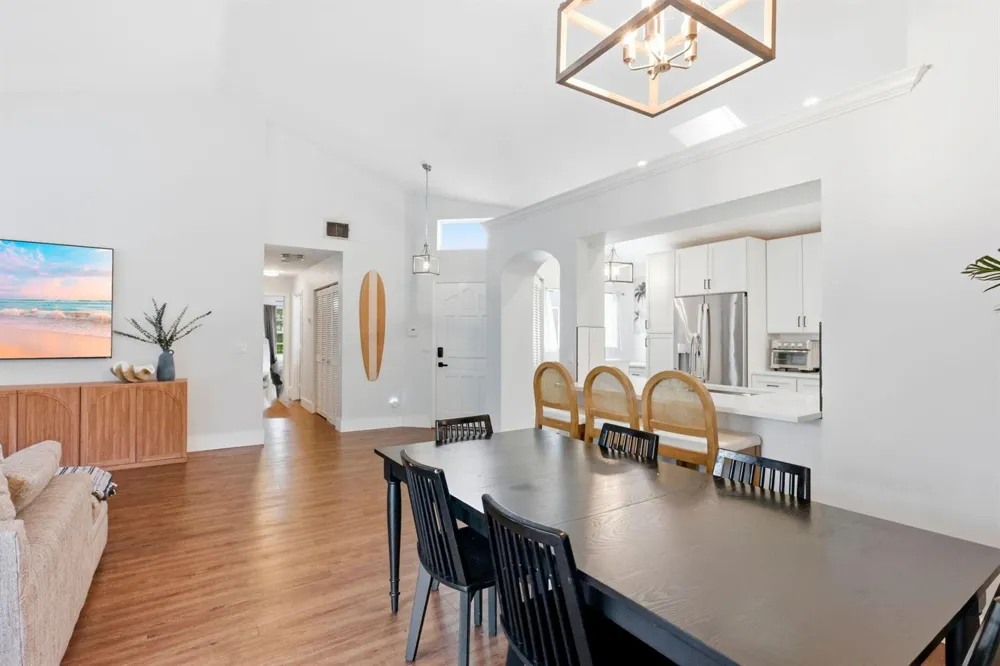 944 Dickens Place West Palm Beach, FL 33411