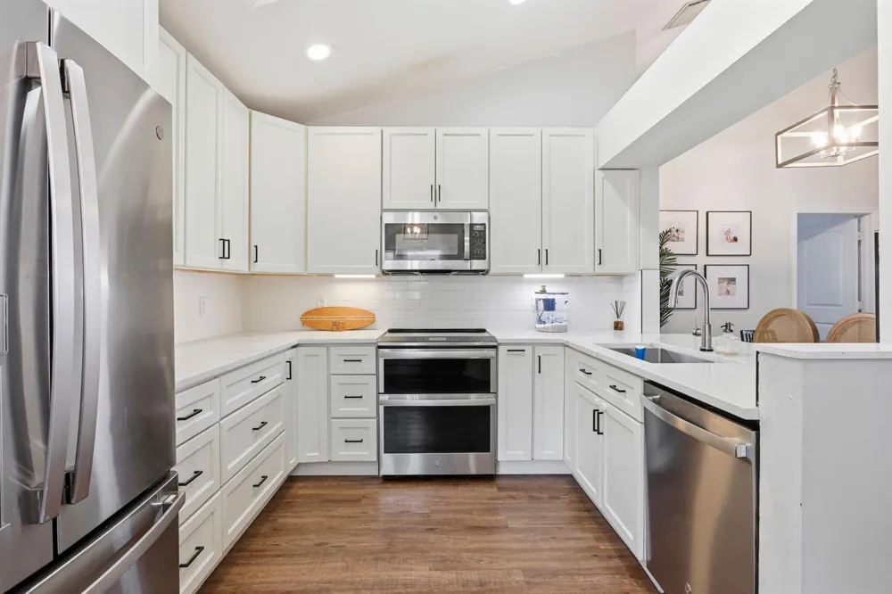 944 Dickens Place West Palm Beach, FL 33411