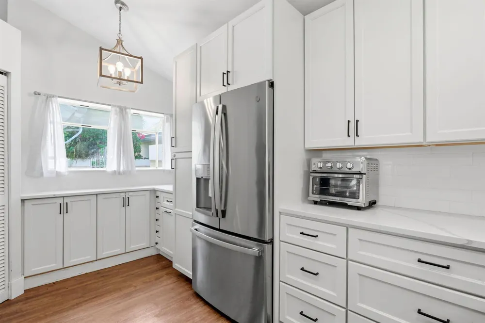 944 Dickens Place West Palm Beach, FL 33411