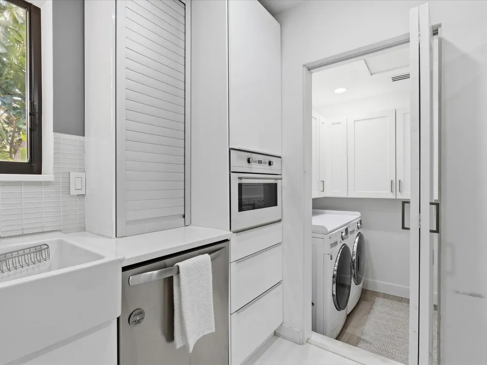 2860 MONROE STREET Hollywood, FL 33020