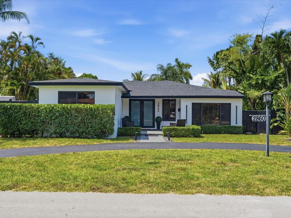 2860 MONROE STREET Hollywood, FL 33020