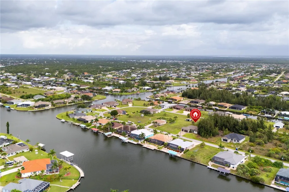 15761 AQUA CIRCLE Port Charlotte, FL 33981