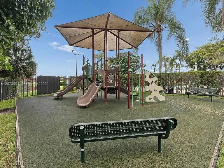 1200 SW 118th Ter #1200 Davie, FL 33325