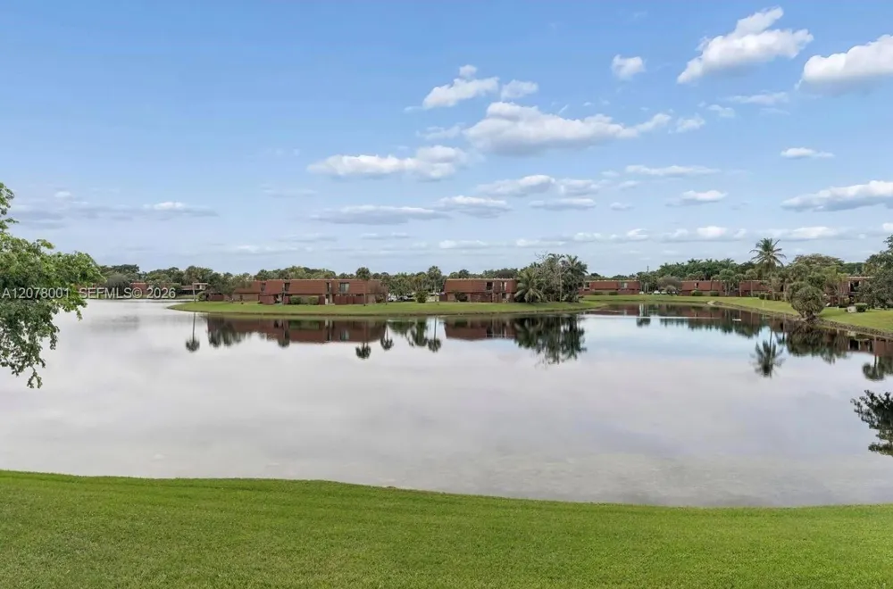 1200 SW 118th Ter #1200 Davie, FL 33325
