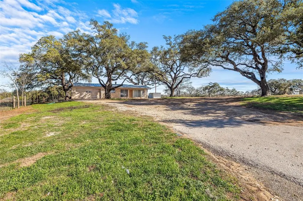 24503 Ranch Road 12 #D Dripping Springs, TX 78620