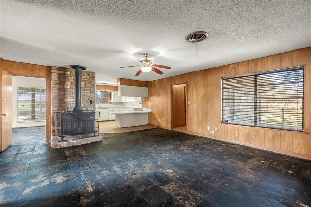 24503 Ranch Road 12 #D Dripping Springs, TX 78620